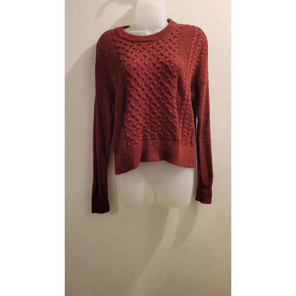 MOSSIMO BURGUNDY CABLE KNIT CREWNECK PULLOVER WOMENS SMALL SWEATER - Picture 2 of 5